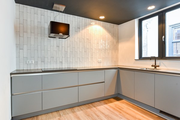 Medium property photo - Schoolstraat, 2511 AW The Hague